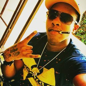 Meet your Posher, Tray